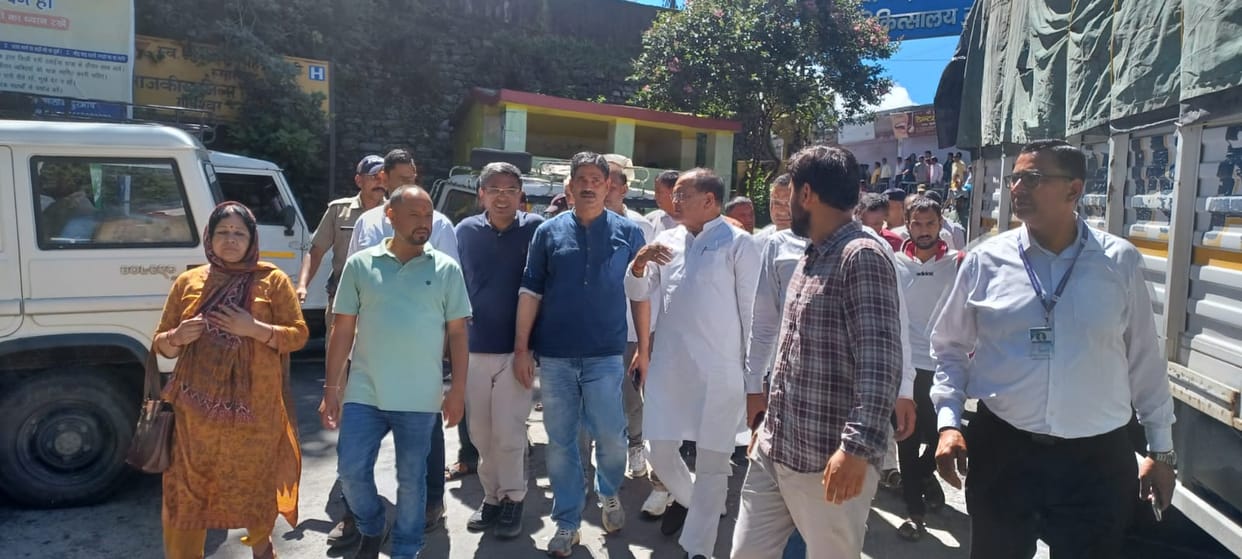 Chamoli Electric Current News Congress Leaders Protest against CM Pushkar singh dhami in Gopeshwar