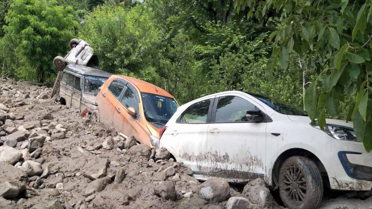 Cloud burst in Himachal's Kinnaur, apple orchards destroyed, 27 vehicles and nine houses swept away, see photo