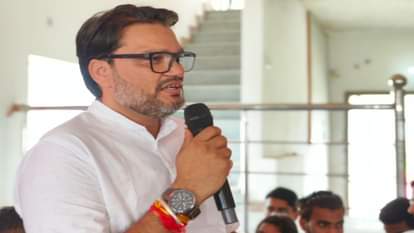 सीएम अशोक गहलोत के विशेष अधिकारी (ओएसडी) लोकेश शर्मा