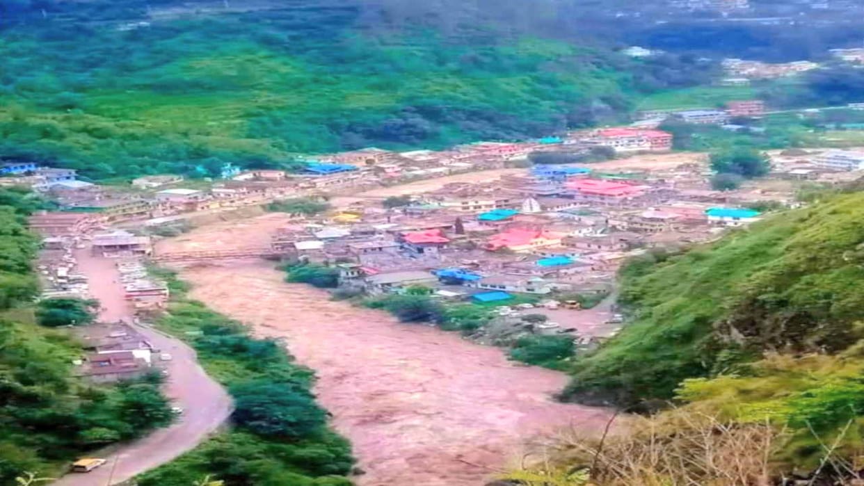 Kullu Foods: 100 year old sainj market destroyed in flood, 52 houses and shops were washed away