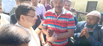 Chamoli Accident News CM Pushkar singh dhami meet scorched People in Gopeshwar Hospital