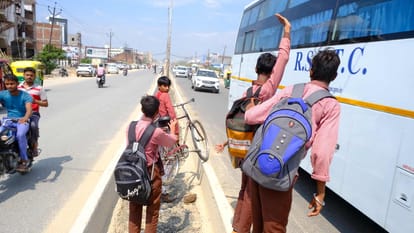 Padleganj Nausad Sixlane little relief from jam trouble and danger of taking a long detour