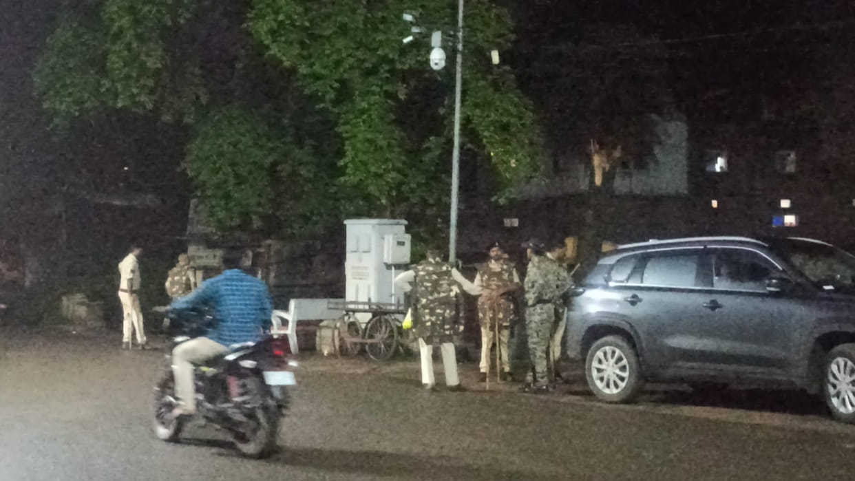 Rajgarh News: 11 injured in stone pelting in dispute between children in Rajgarh, case registered against 18