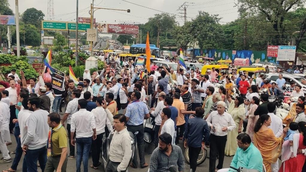 jain saint killed murder in karnataka protest in indore