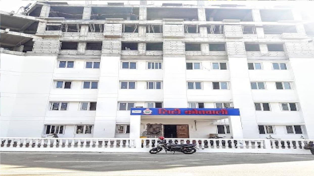 fraud in Family Business company at Raipur Chhattisgarh
