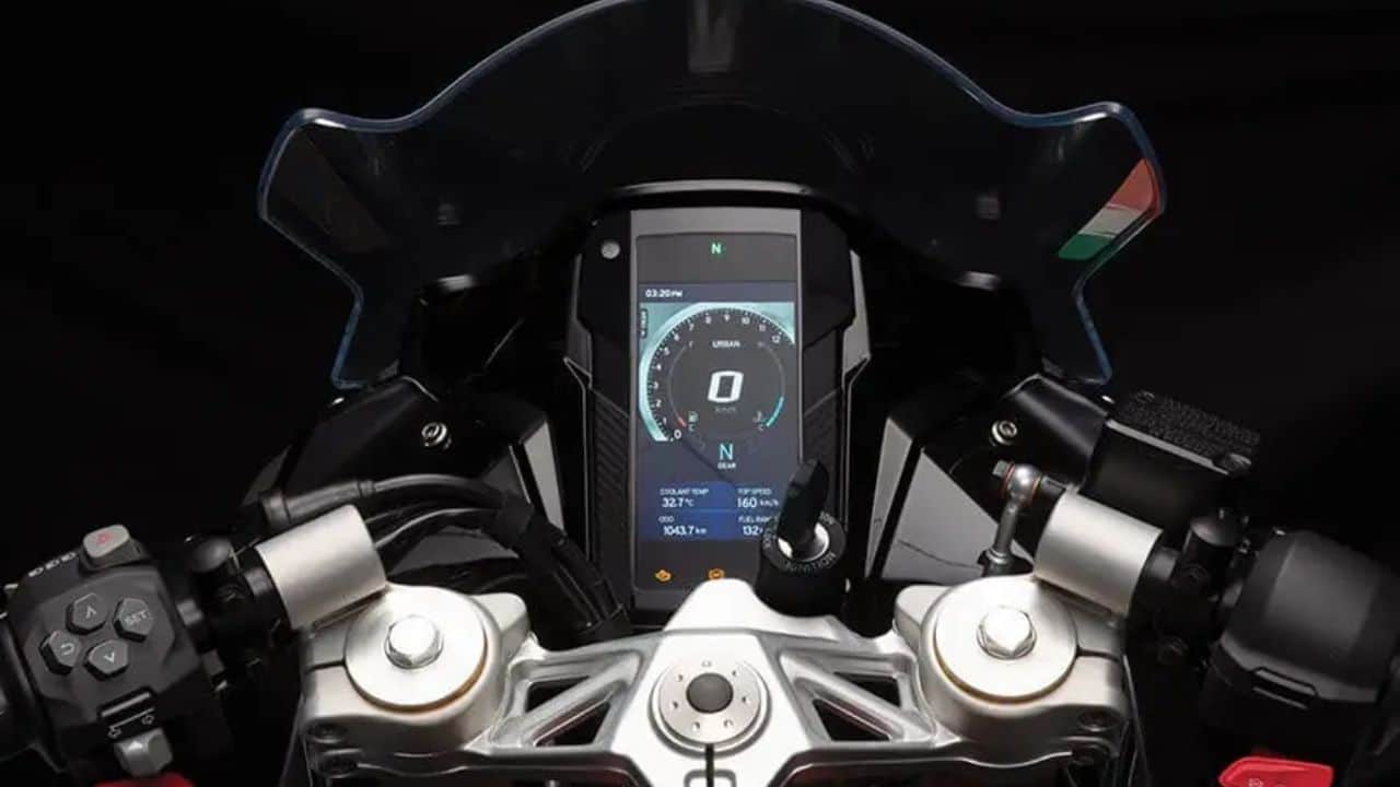 five bikes with car like navigation display feature, hero xtreme royal enfield meteor tvs apache