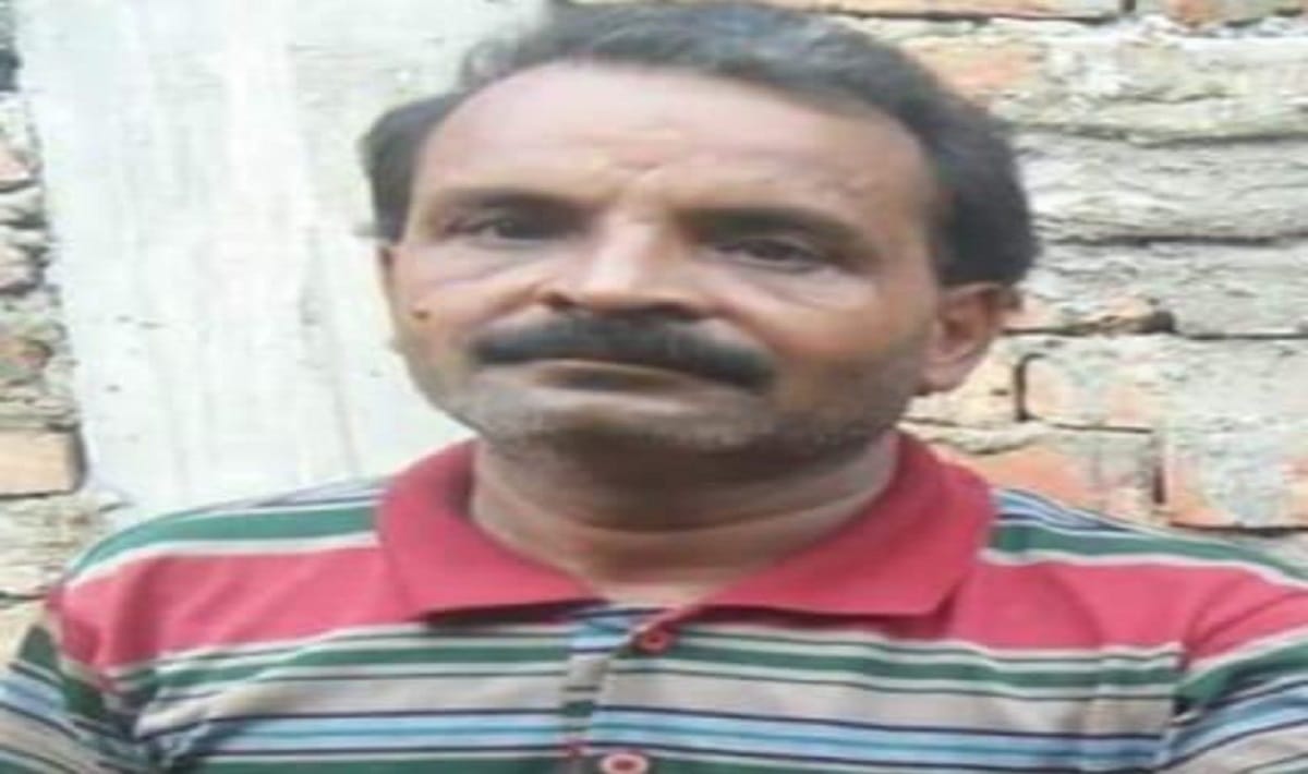 Bike mechanic hanged himself in school premises in varanasi