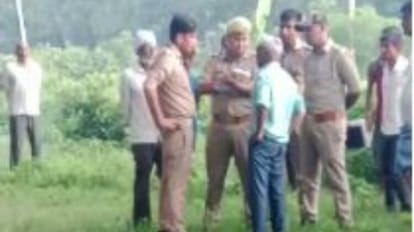young man dead body found hanging on a tree in pilibhit