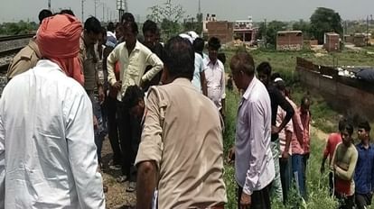 Aligarh News: चलती ट्रेन के आगे कूंदी महिला, परिवार में झगड़ों से थी परेशान, बिलखते छोड़ गई दो बेटे woman jumping in front of moving train