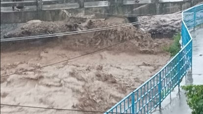 Uttarakhand Rainfall: कोटद्वार में मूसलाधार बारिश से तबाही, उफनाया पनियाली गदेरा, घरों में घुसा बाढ़ का पानी Uttarakhand Weather Flood Like Conditions in Kotdwar after Heavy rainfall