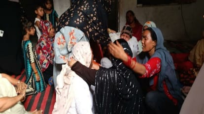 three person died of a family due to falling of high tension wire in budaun