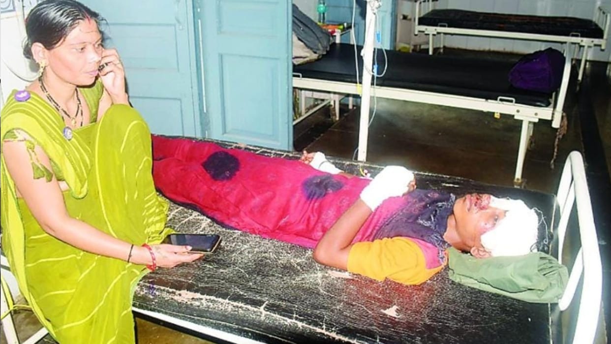 Ujjain News: Unknown vehicle collided with Kavad passenger, police is locating the vehicle