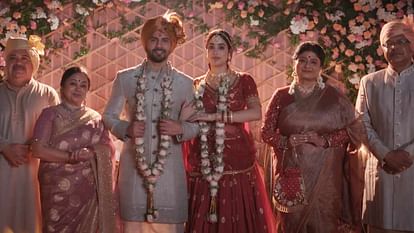 Bawaal Movie Review In Hindi by Pankaj Shukla Nitesh Tiwari Ashwini Aiyer Tiwary Varun Dhawan Janhvi Kapoor