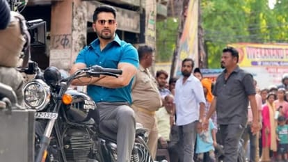 Bawaal Movie Review In Hindi by Pankaj Shukla Nitesh Tiwari Ashwini Aiyer Tiwary Varun Dhawan Janhvi Kapoor