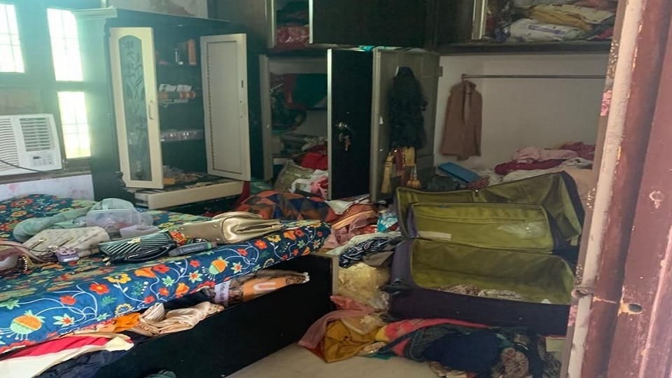 theft in Patwari house in Sonepat: Thieves took away jewellery and cash, targeted neighbor house as well