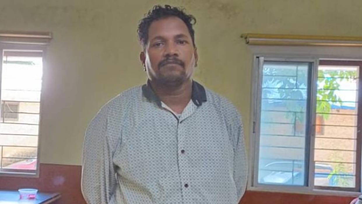aide who made girl fake MBBS doctor also arrested in ambikapur
