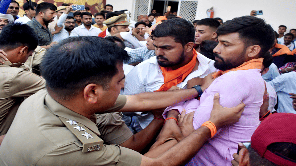 ABVP workers ransacked DDU Vice Chancellor office Gorakhpur
