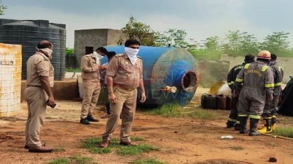Case filed against factory operators in case of leakage of chlorine gas