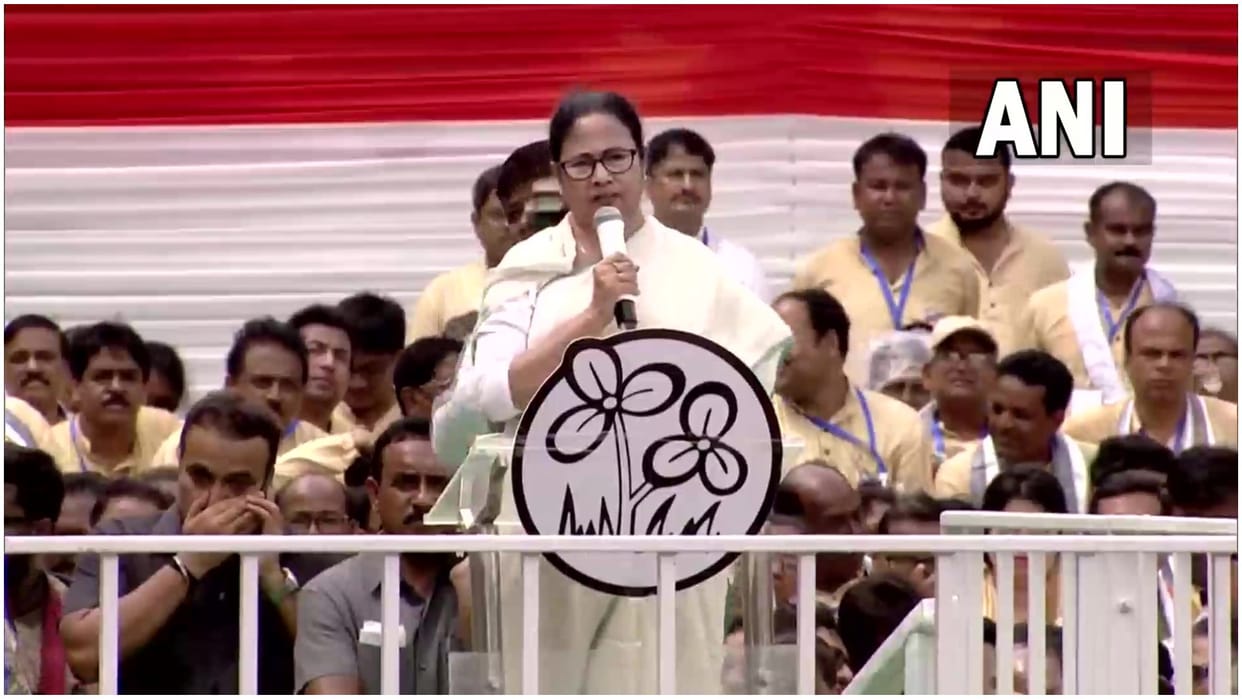 Mamata to attend President G20 dinner Abhishek Banerjee Over India versus Bharat debate Updates