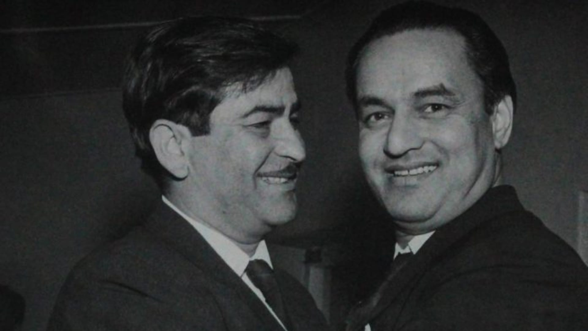 Mukesh death anniversary know unknown facts about legendary singer career struggle songs films died in America