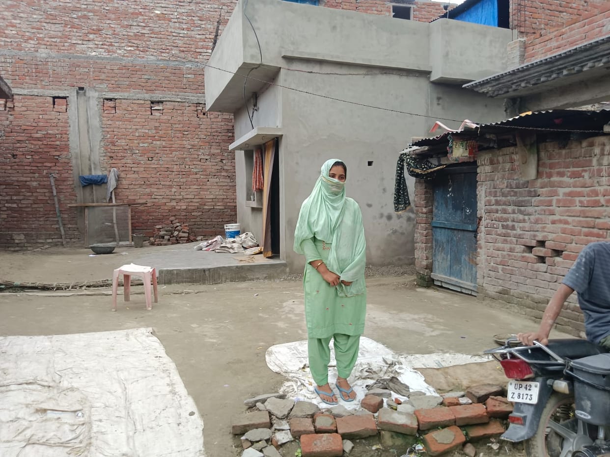 Shaba wife of ISI agent Mohammad Raees caught from Gonda said hang her husband
