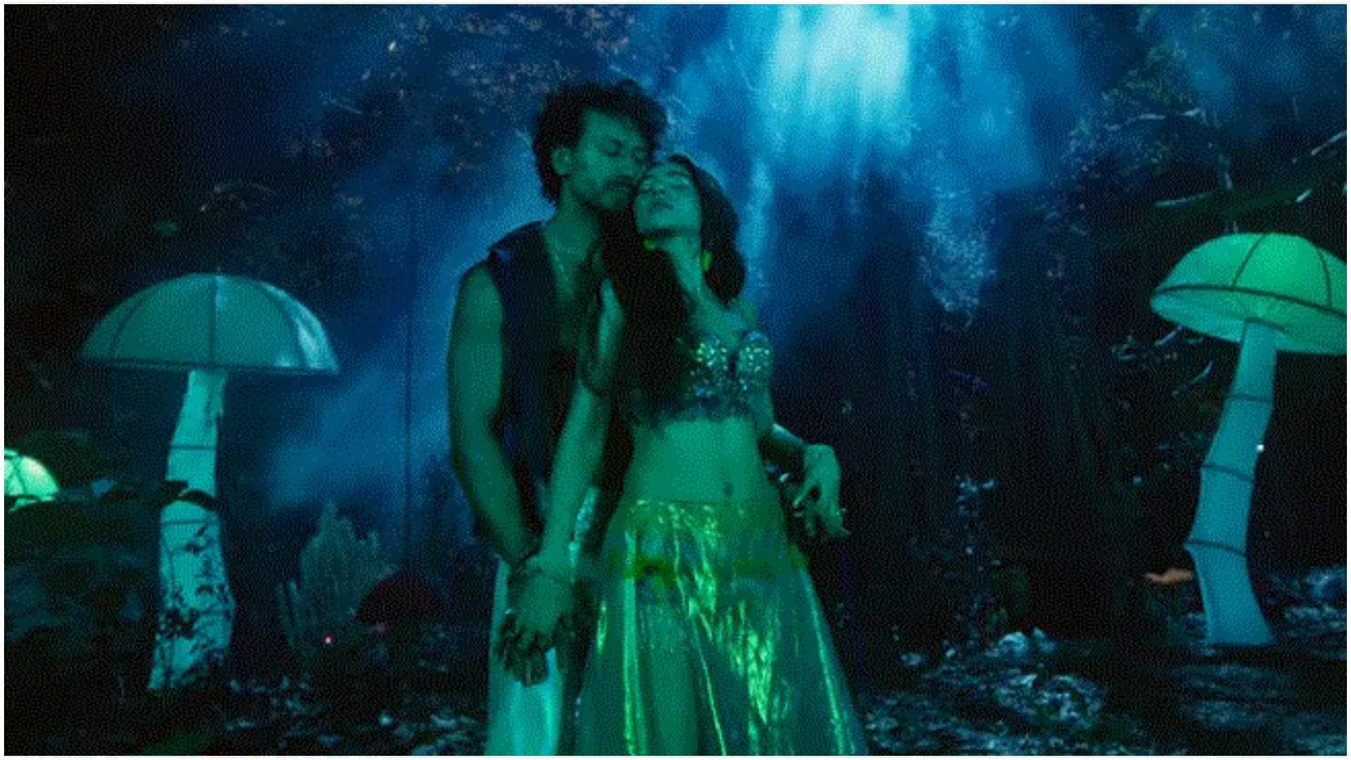 Tiger Shroff Zahrah S Khan song Love Stereo Again out netizens says magical