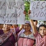 मणिपुर में महिलाओं के खिलाफ यौन हिंसा को लेकर महिलाओं ने विरोध-प्रदर्शन किया।