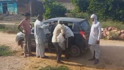 Bharatpur: महिला की जलने से मौत, भाई बोला- चारपाई से बांधकर लगाई आग, सुबह की थी पिटाई, दहेज की करते थे मांग Bharatpur Woman burnt to death was thrashed in the morning used to demand dowry
