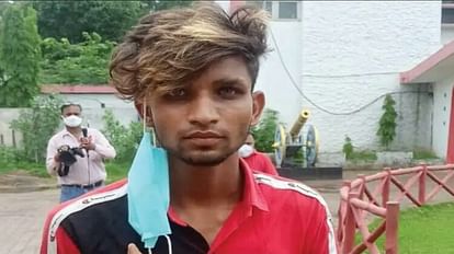 Durg: धारदार हथियार से चौकीदार को उतारा था मौत के घाट, कोर्ट ने सुनाई आजीवन कारावास की सजा Court sentenced life imprisonment to murder accused