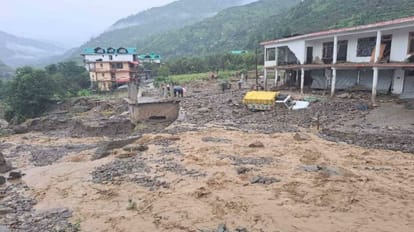 Himachal Weather Update: हिमाचल प्रदेश में चार दिन भारी बारिश, 25 और 26 जुलाई के लिए ऑरेंज अलर्ट Himachal Weather Update: Heavy rainfall Orange yellow alert for four days in state