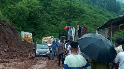Roads damaged due cloudburst in Leh, rain in many parts of Jammu Kashmir