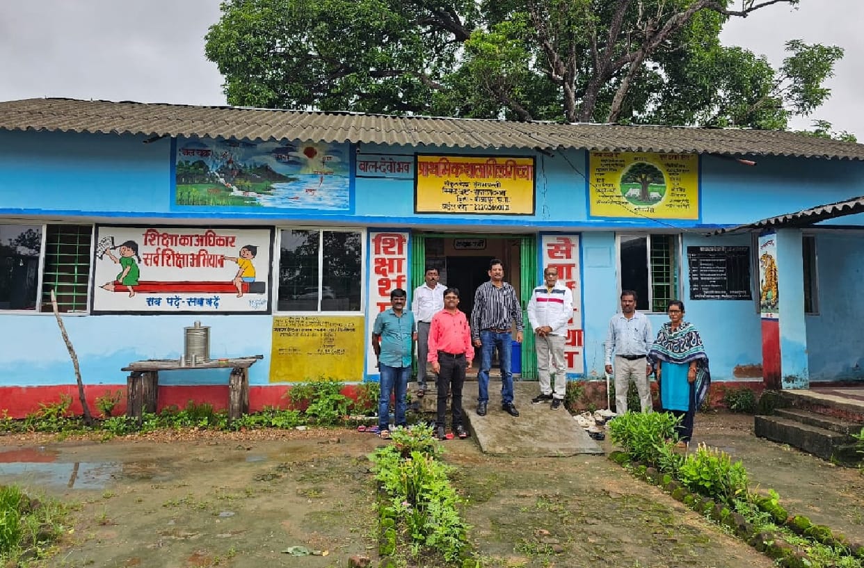 District Basic Education Officer inspected schools in Bijapur