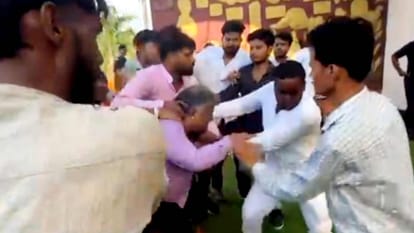 Uproar in DDU Attempt to block road in front of Cantt police station