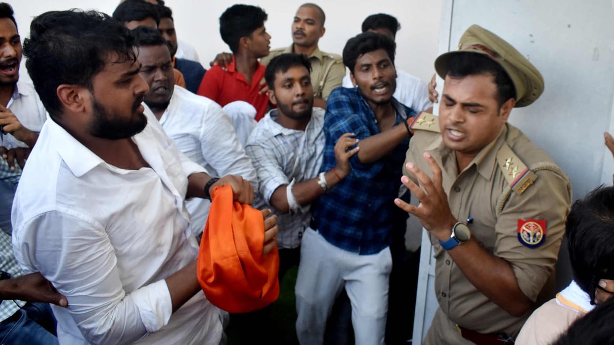 Gorakhpur University Case filed against 22 including eight students who attacked Vice-Chancellor