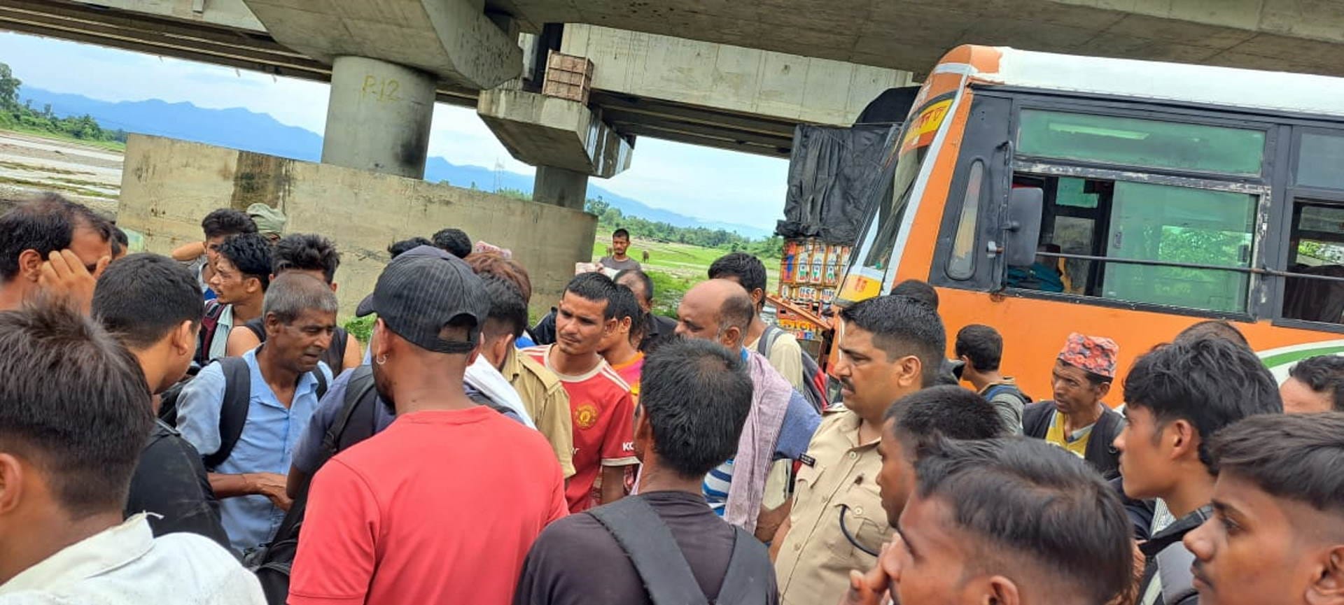 Uttarakhand Weather News heavy rain UP Roadways bus stuck in flood in Haridwar
