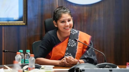 Success Story of ias smita sabharwal who failed in upsc first attempt but got fourth rank in second attempt