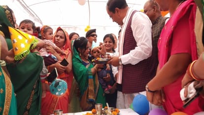 Deputy CM Keshav planted saplings in Kaushambi, counted the achievements of the government