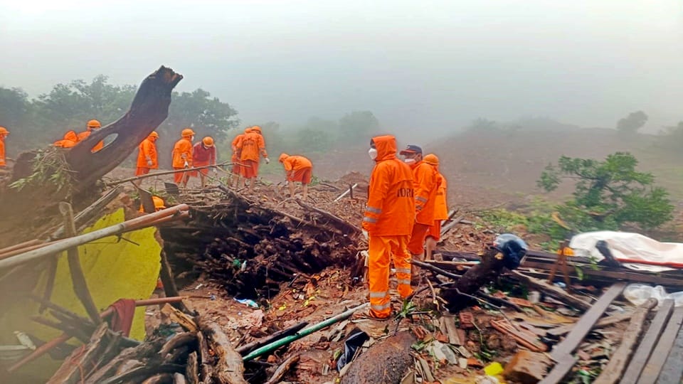 Maharashtra: Search and rescue operation at Irshalwadi landslide site resumes on third day