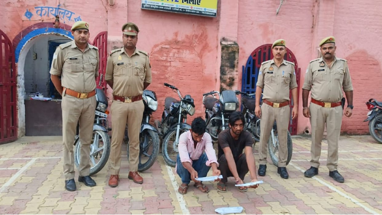Shamli police arrested two members of vehicle thief gang with four bikes and two knives