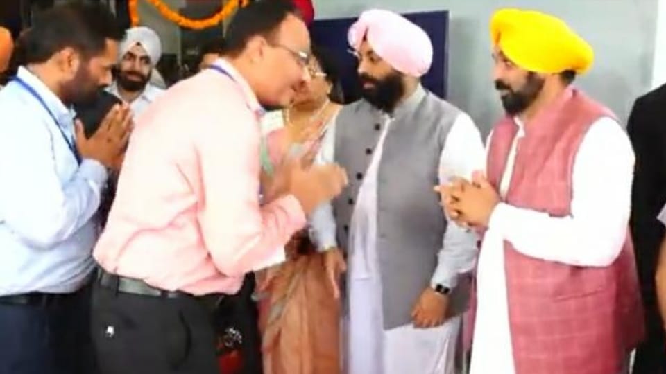 Team of 72 teachers from Punjab going to Singapore to learn management skills