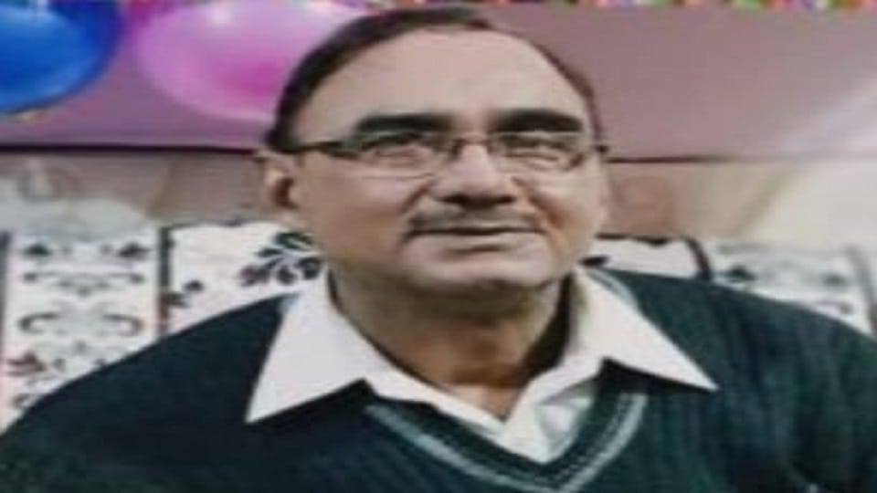 senior advocate found dead in the house in Bareilly