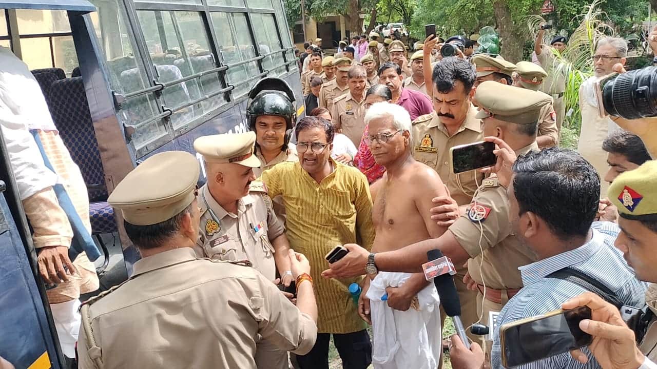 Sarva Seva Sangh premises vacated by varanasi police run bulldozers on Gandhi JP legacy