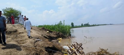 UP: Yamuna water level rises again in Shamli, condition of Lakshmipura village tough