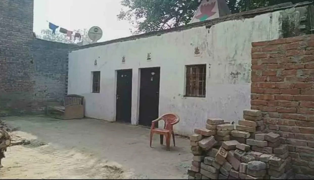 Son killed his father by pelting bricks and stones, there was a dispute against abusive language