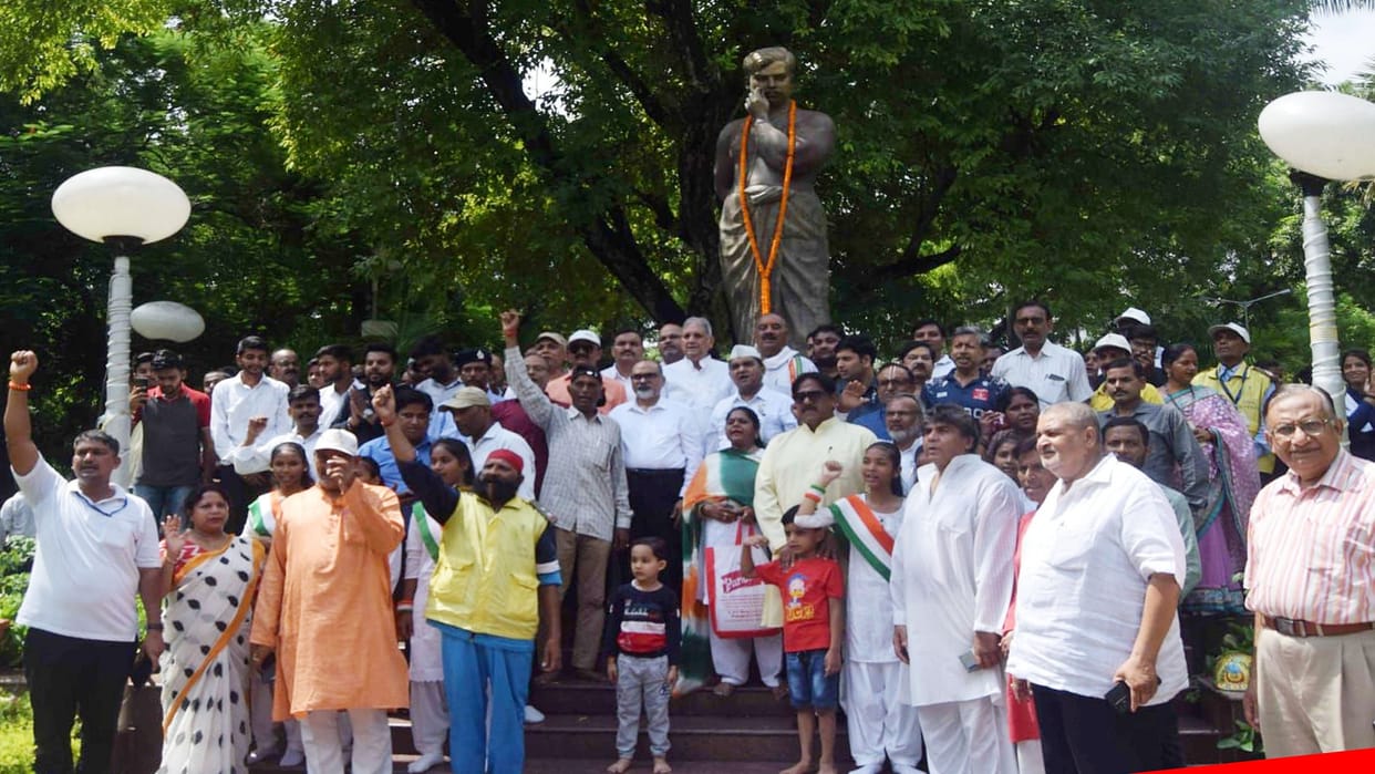 Chandra Shekhar: Shaurya anthem echoed on the birth anniversary, Azad was saluted by firing 21 rounds