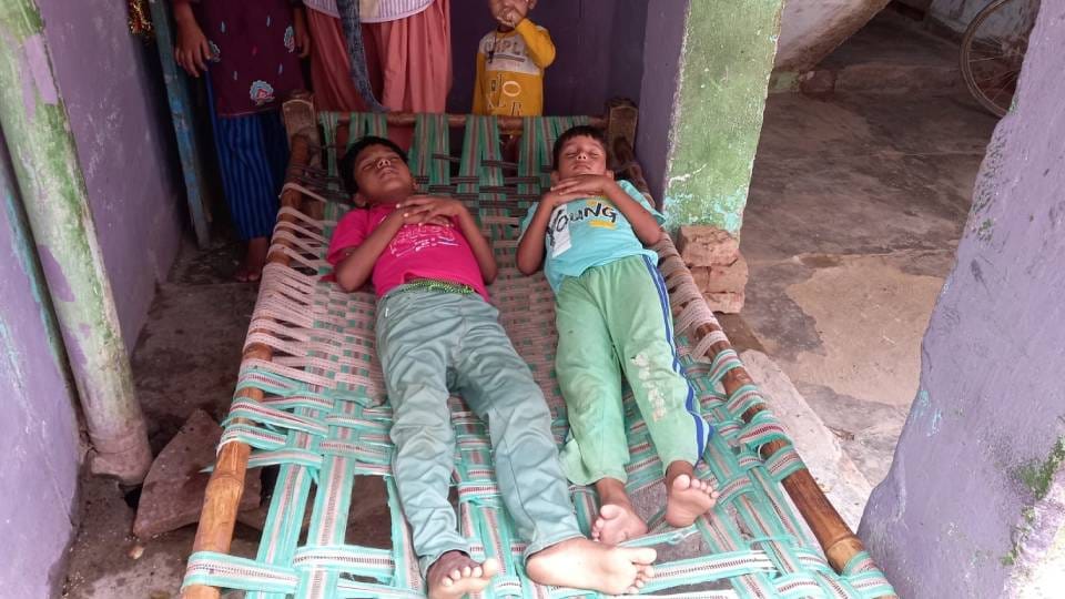 More than hundred eye flu patients found in Kanshiram Colony of Mainpuri know symptoms and prevention