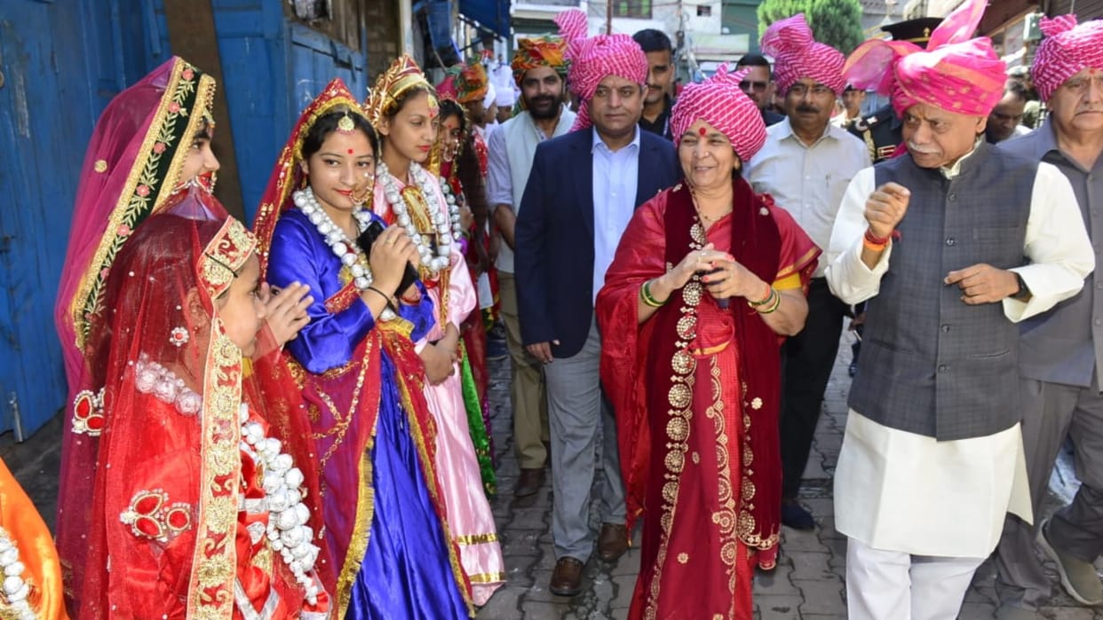 Governor Shiv Pratap Shukla inaugurates International Minjar Fair
