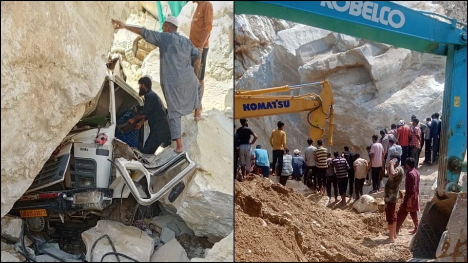 Landslide in Ramban in gypsum mine dharmkund many vehicles and machines buried in debris
