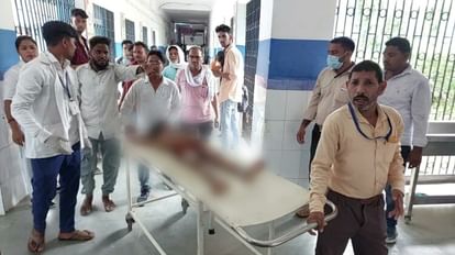Bihar News: पलामू में सिलेंडर फटने से मासूम और दो महिला समेत दर्जन भर लोग झुलसे; औरंगाबाद में चल रहा इलाज Dozens of people, including innocent and two women, got scorched due to cylinder explosion in Palamu
