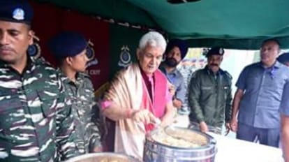 बालटाल पहुंचे एलजी: आस्था के साथ पर्यटन व रोजगार बढ़ा रही अमरनाथ यात्रा, शिविर में पहुंचकर व्यवस्थाओं को जाना LG Manoj Sinha reached Baltal know about arrangements Amarnath Yatra